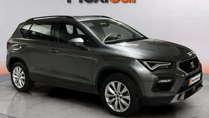 Cinza Usado 2022 Seat Ateca Style SUV | € 20.490 (Preço justo)