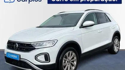Usado 2024 VW T-Roc Life SUV | € 30.500 (Preço justo)