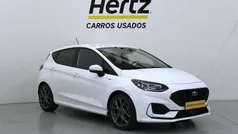 Branco Usado 2023 Ford Fiesta ST-Line Citadino | € 18.290 (Preço justo)