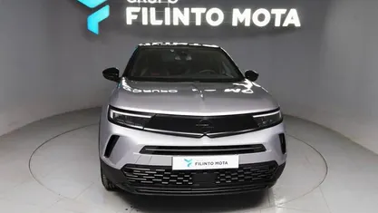 Usado Opel Mokka-e 100 kW (136 HP) 2023 Cinzento SUV