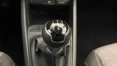 Cinzento Usado 2024 Kia Stonic SUV | € 17.990 (Preço justo)