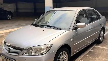 Usado Honda Civic 110 HP (80 kW) 2003 Cinzento Sedan