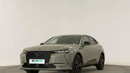 Cinzento Usado 2024 DS Automobiles DS4 Carrinha | € 28.990 (Preço justo)