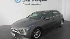 Cinzento Usado 2020 Mercedes 180 Sedan | € 24.490 (Bom preço)