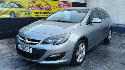 Cinza Usado 2014 Opel Astra Cosmo Carrinha | € 8.850 (Preço justo)