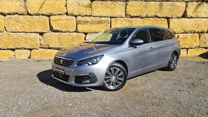 Cinza Usado 2021 Peugeot 308 Allure Carrinha | € 18.350 (Preço justo)