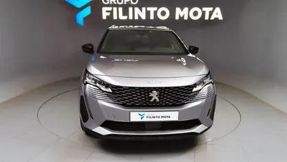 Cinza Usado 2023 Peugeot 5008 Allure Monovolume | € 26.990 (Preço justo)