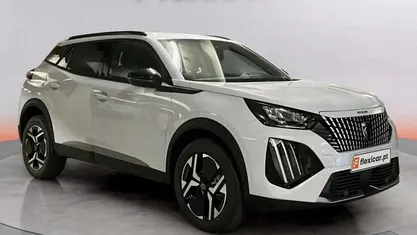 Usado Peugeot 2008 Allure 100 HP (73 kW) 2024 SUV