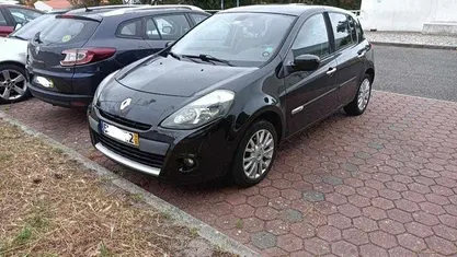 Usado Renault Clio II 75 HP (55 kW) 2011