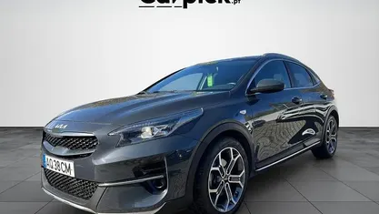 Cinza Usado 2022 Kia XCeed SUV | € 16.900 (Preço justo)