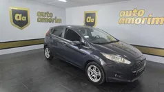 Cinzento Usado 2014 Ford Fiesta Citadino | € 7.500 (Preço justo)
