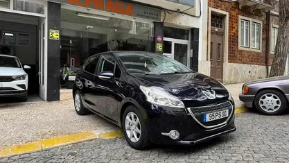 Usado Peugeot 208 82 HP (60 kW) 2015 Citadino
