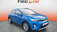 Azul Usado 2022 Kia Stonic SUV | € 14.390 (Preço justo)