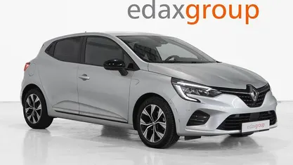 Cinza Usado 2023 Renault Clio V Evolution | € 16.490 (Preço justo)