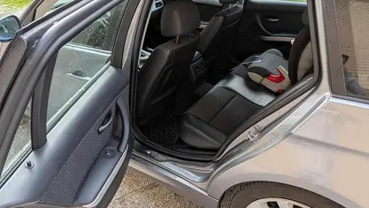 Usado BMW 320 177 HP (130 kW) 2009 Sedan