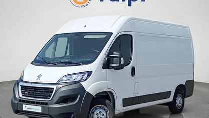 Usado Peugeot Boxer 140 HP (102 kW) 2023 Branco Van