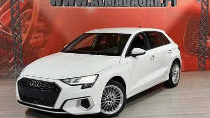 Usado Audi A3 Advanced 110 HP (80 kW) 2022 Sedan