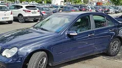 Azul Usado 2001 Mercedes C180 | € 8.500