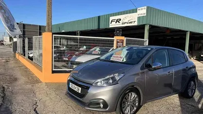 Usado 2019 Peugeot 208 Signature Sky Citadino | € 10.450 (Bom preço)