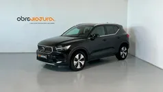 Preto Usado 2020 Volvo XC40 Momentum SUV | € 31.500 (Preço justo)