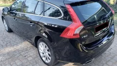 Preto Usado 2014 Volvo V60 Momentum Carrinha | € 11.750 (Bom preço)