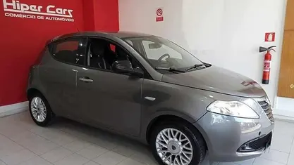 Outra Usado 2013 Lancia Ypsilon Citadino | € 6.500 (Bom preço)