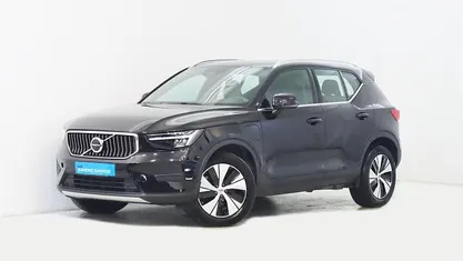 Preto Usado 2022 Volvo XC40 SUV | € 32.500 (Preço justo)