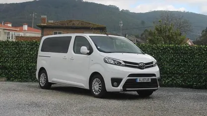Branco Usado 2021 Toyota Proace Monovolume | € 21.890 (Preço justo)