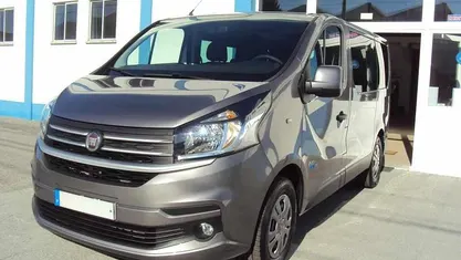 Usado Fiat Talento 145 HP (106 kW) 2021 Cinzento Monovolume