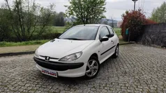 Branco Usado 2002 Peugeot 206 | € 2.400 (Preço justo)