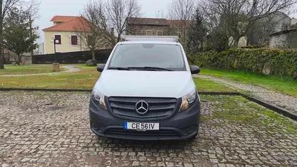 Usado Mercedes Vito 114 HP (83 kW) 2017 Branco Van