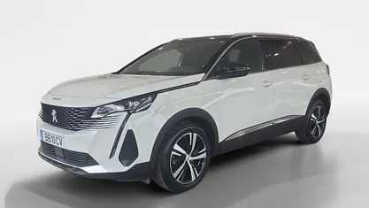 Usado Peugeot 5008 GT 130 HP (95 kW) 2023 SUV