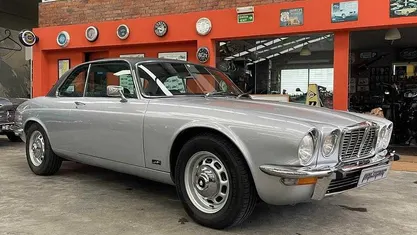 Usado 1977 Jaguar XJ6 Sedan | € 65.000