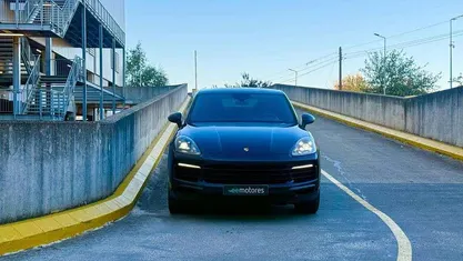 Usado Porsche Cayenne 462 HP (339 kW) 2020 SUV
