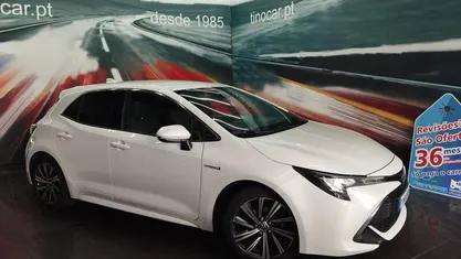 Branco Usado 2021 Toyota Corolla Comfort Citadino | € 22.399 (Preço justo)