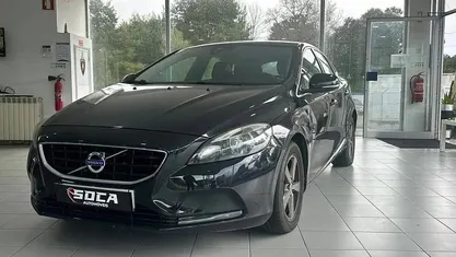 Preto Usado 2013 Volvo V40 CC Carrinha | € 9.790 (Bom preço)