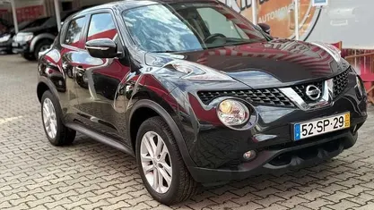 Preto Usado 2017 Nissan Juke N-Connecta SUV | € 13.490 (Preço justo)