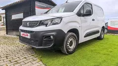 Branco Usado 2022 Peugeot Partner Monovolume | € 13.900 (Preço justo)