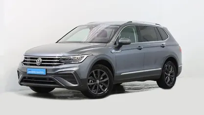 Usado VW Tiguan Allspace 150 HP (110 kW) 2023 Cinzento SUV