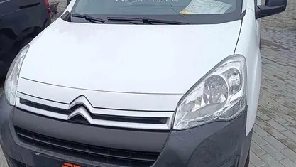 Branco Usado 2017 Citroën Berlingo Monovolume | € 9.600 (Preço justo)