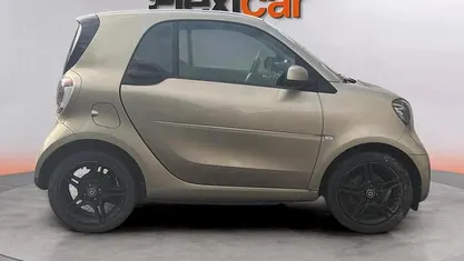 Amarelo Usado 2020 Smart ForTwo Electric Drive Prime Coupé | € 9.990 (Preço justo)
