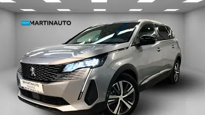 Usado 2023 Peugeot 5008 Allure SUV | € 31.950 (Preço justo)