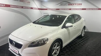 Usado 2017 Volvo V40 | € 13.900 (Bom preço)