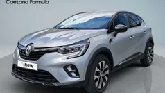 Cinzento Usado 2023 Renault Captur Techno SUV | € 19.990 (Preço justo)