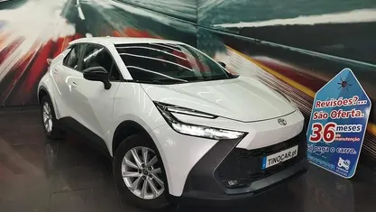 Branco Usado 2023 Toyota C-HR SUV | € 30.699 (Preço justo)