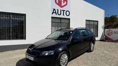 Usado 2014 Skoda Octavia Active Carrinha | € 10.900 (Preço justo)