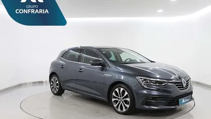 Usado Renault Mégane IV Techno 115 HP (84 kW) 2023 Cinza Sedan