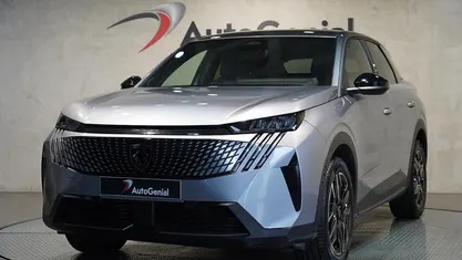 Usado Peugeot 3008 Allure 145 HP (106 kW) 2025 SUV