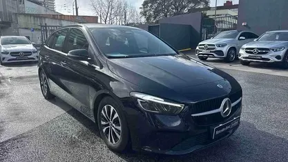 Usado Mercedes 180 116 HP (85 kW) 2024 Sedan