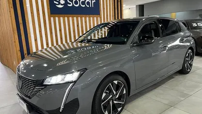 Usado Peugeot 308 Allure 130 HP (95 kW) 2024